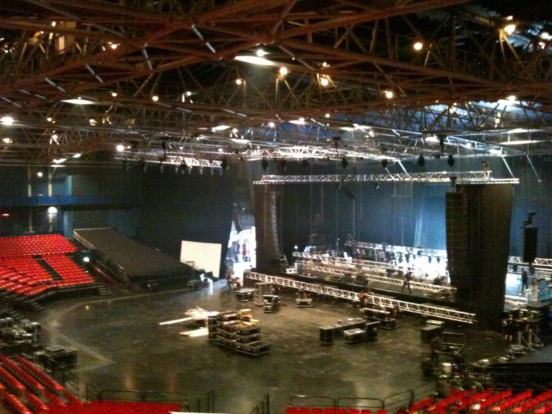 Preparation for the David Guetta 3D concert